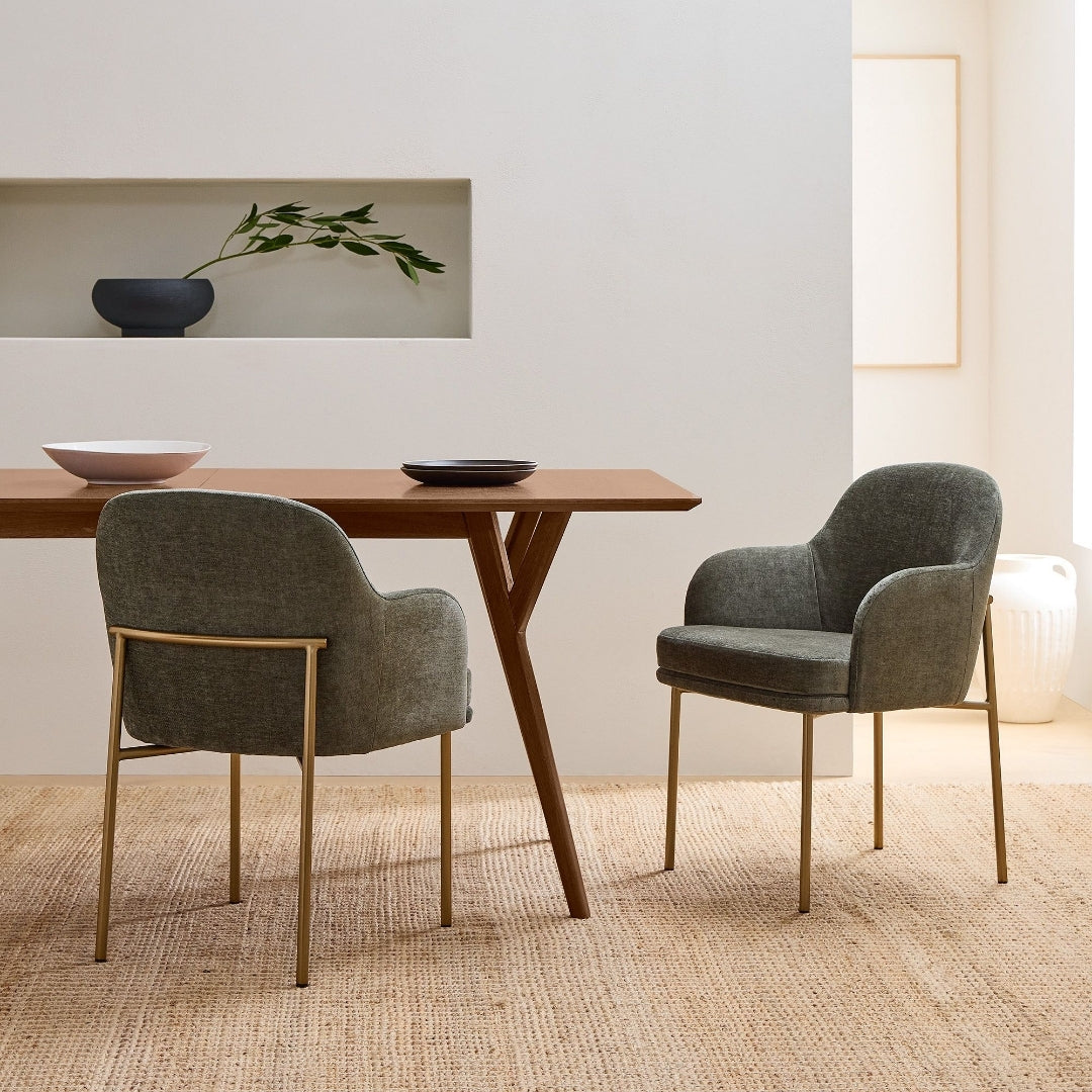 Curved Back Modern Dining Chair with Luxe Touch